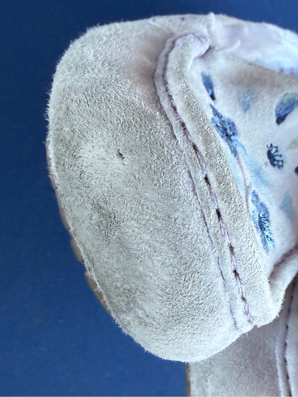 UGG Ansley Blossom Slippers Nightfall Suede Floral Embroidery Womens Size 6 Cozy - Picture 7 of 16